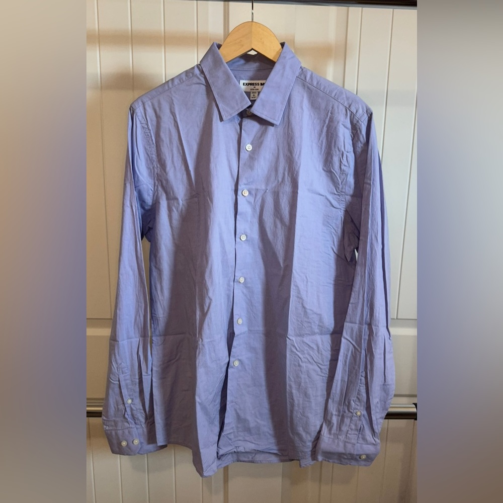 Express 1MX extra slim dress shirt. Size large, 16 to 16.5. Excellent condition.